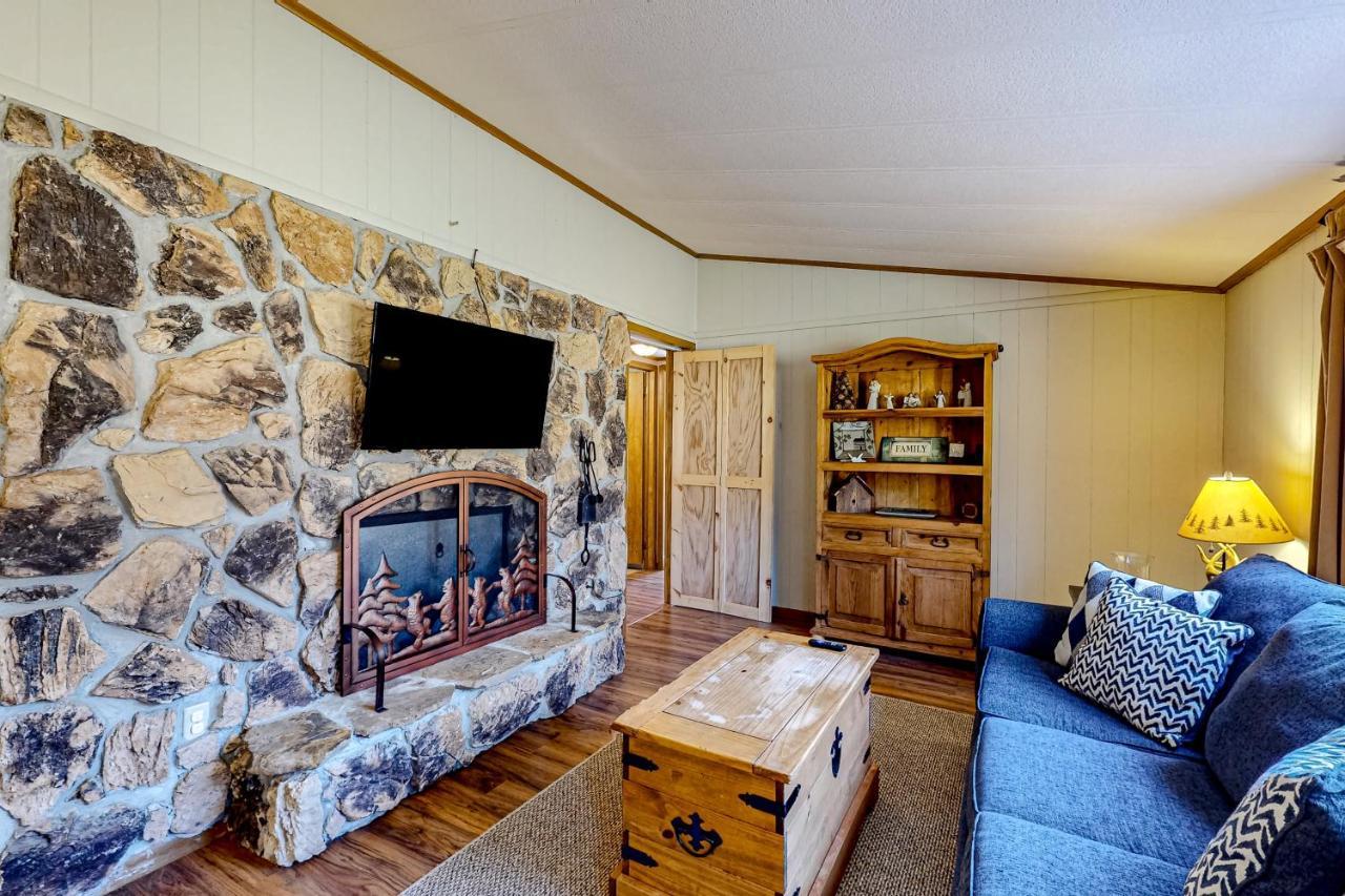 Pine Woods Cabin McHenry Kültér fotó