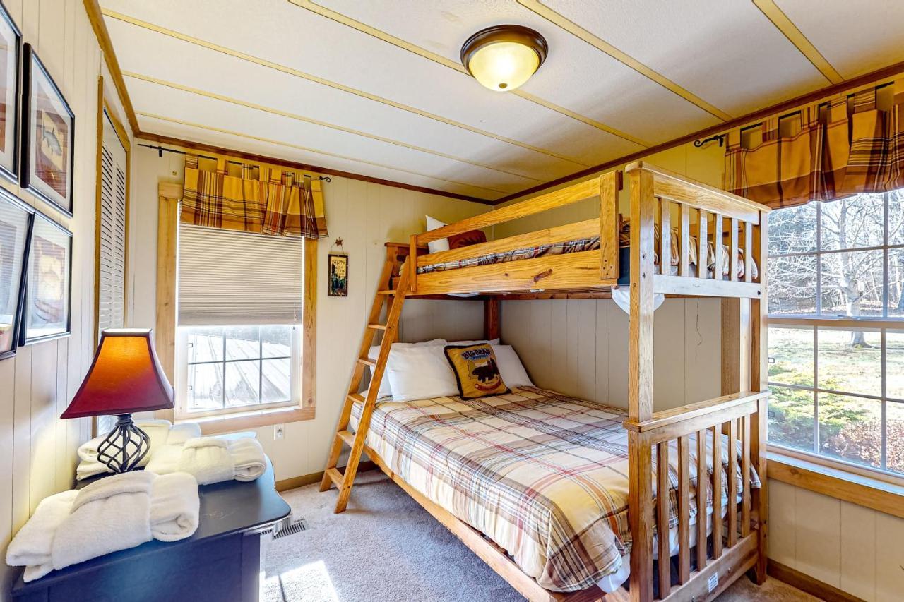Pine Woods Cabin McHenry Kültér fotó
